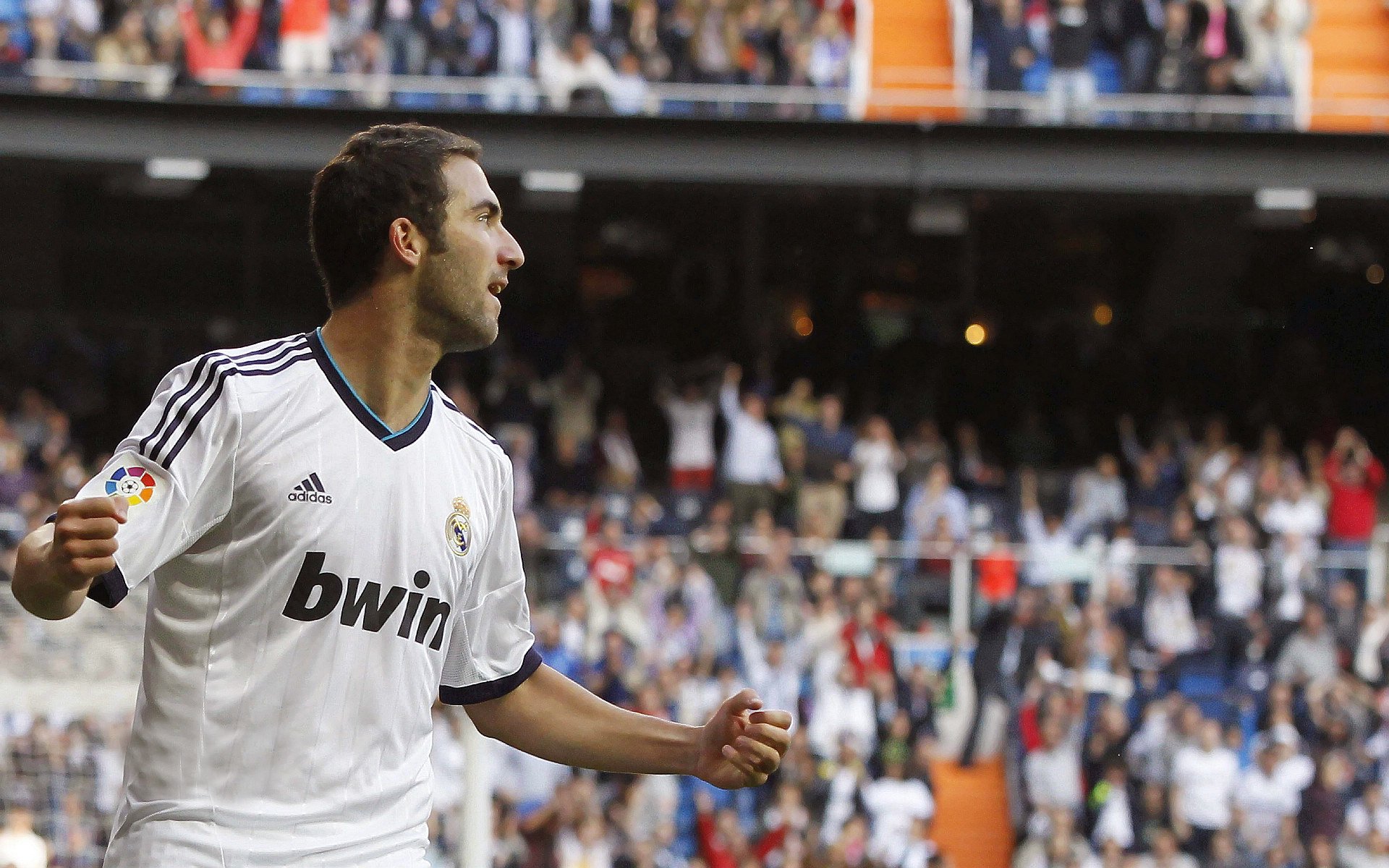 开云esport-“胡利安·门德斯：全能球员成就阿根廷美洲狮队的未来”